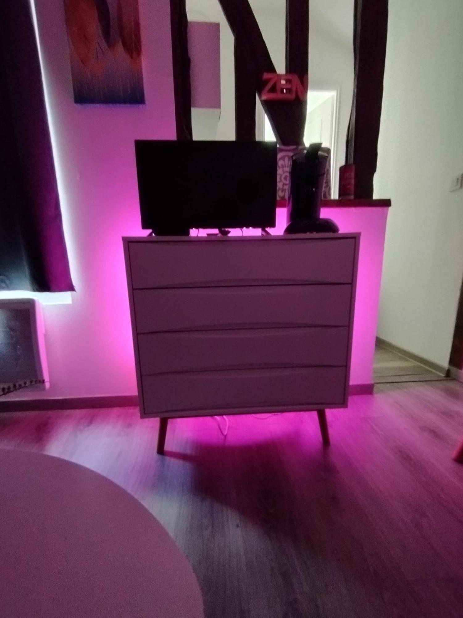 Studio Charmant Confortable Tv Centre Ville Louviers Exterior foto